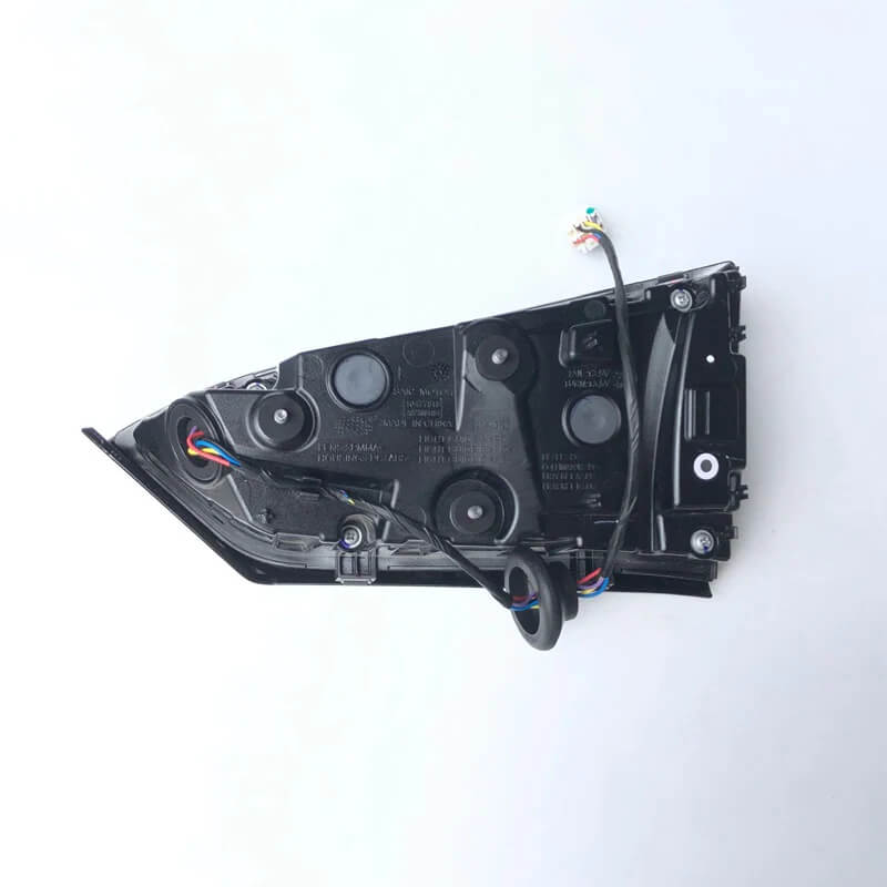 Tail Light Assembly On The Side Of The Luggage Compartment Lid for MG HS